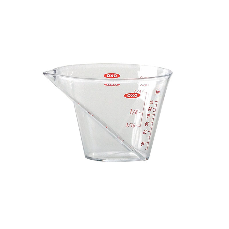 OXO  GG MINI  ANGLED MEASURING CUP TRAY - OXO - Compralo en CorinneRegalos.com