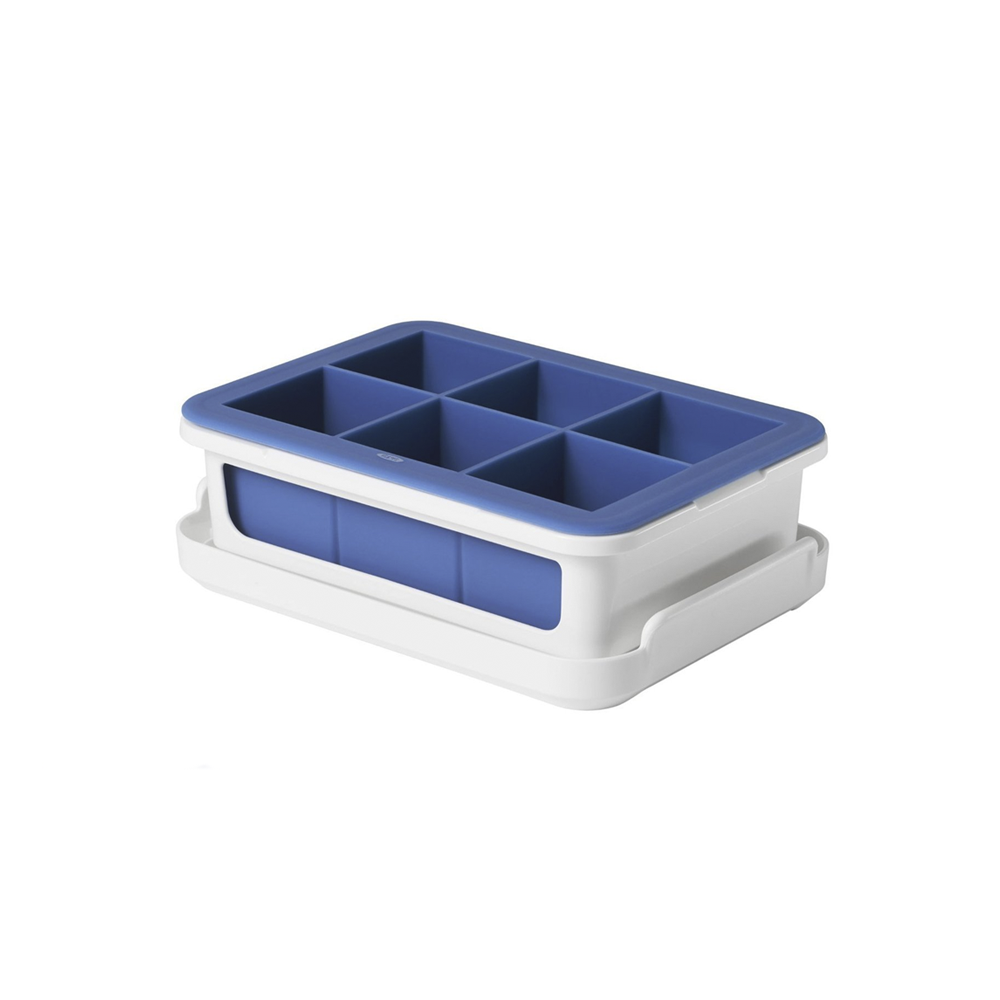 OXO GG COVERED ICE CUBE TRAY - LARGE CUBE - OXO - Compralo en CorinneRegalos.com