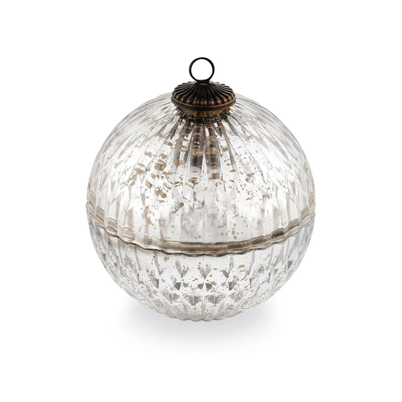 BALSAM & CEDAR SILVER MERCURY ORNAMENT - ILLUME - Compralo en CorinneRegalos.com