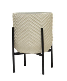 "S/2 22""H Metal Planter & Stand" - CREATIVE COOP - Compralo en CorinneRegalos.com