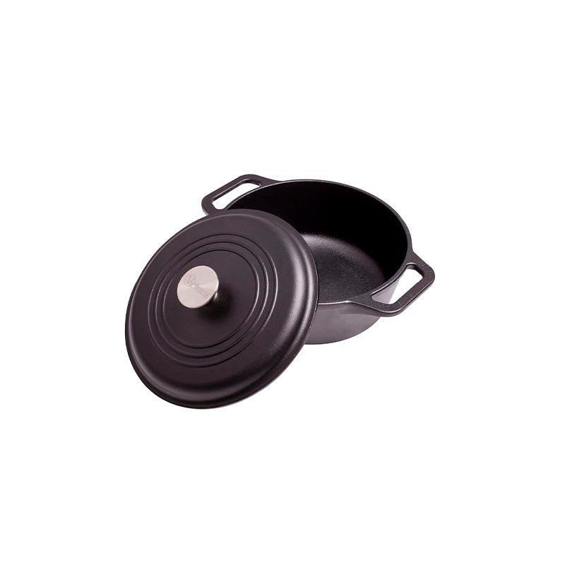 VICTORIA OLLA 4QT FUNDIDA C/TAPA CURADA - VICTORIA - Compralo en CorinneRegalos.com