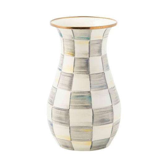 STERLING CHECK TALL VASE - MACKENZIE-CHILDS - Compralo en CorinneRegalos.com